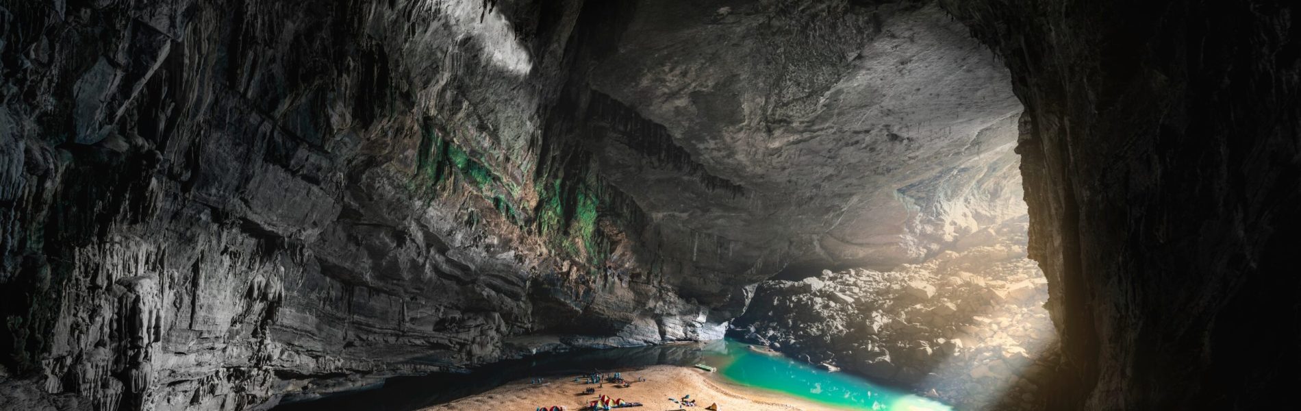 andrew-svk-KB3r2qbAj4o-unsplash