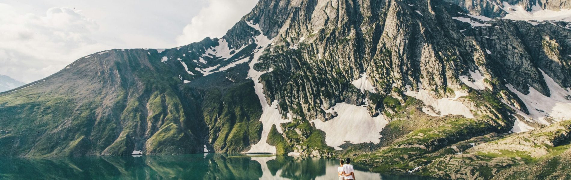 jannes-jacobs-AB5Is4yp618-unsplash