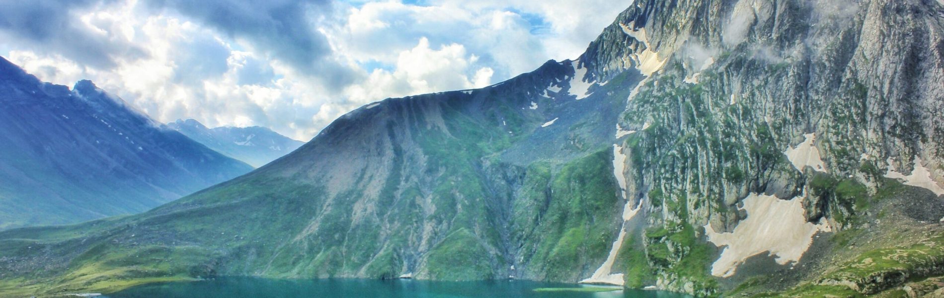 nitin-karolla-3wVlGMGMhd0-unsplash