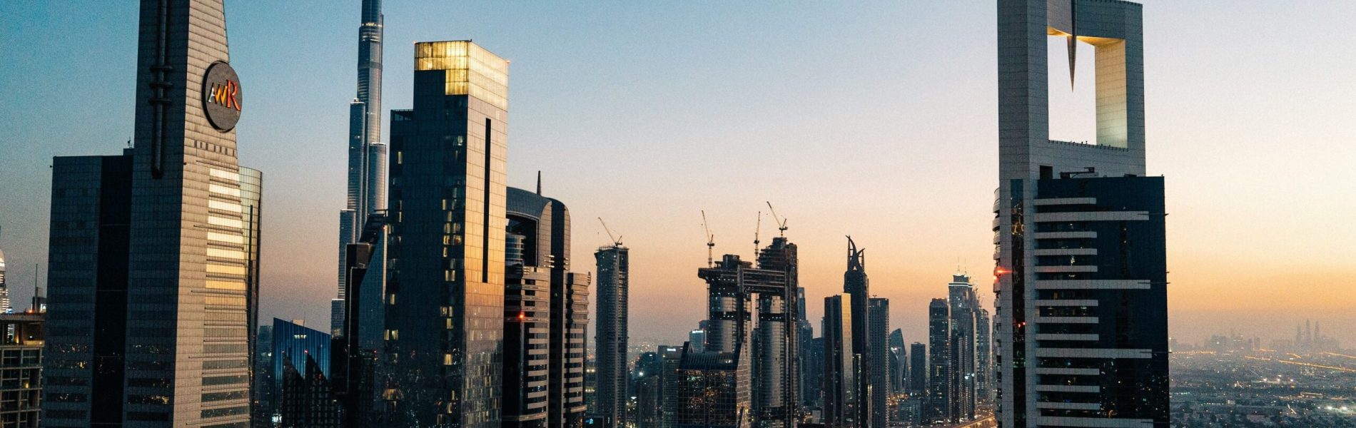 paweldotio-ZyP4Apa8tvI-unsplash